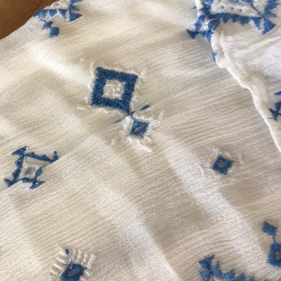 Off the shoulder top - Picture 3 of 3